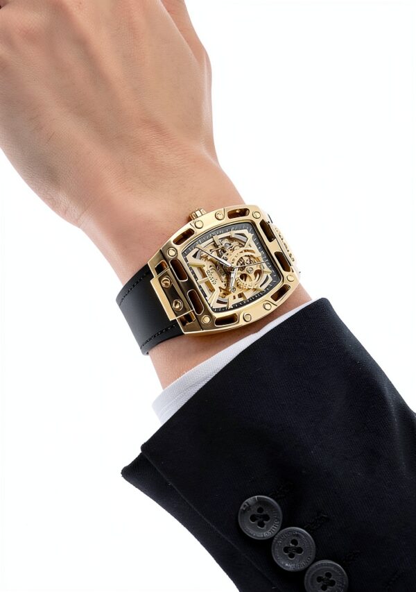 Guess Phoenix Herren Armbanduhr, Edelstahl, 42 mm, Silikonarmband, Schwarz, 5 bar, Zifferblatt: Champagne, GW0980G2-6